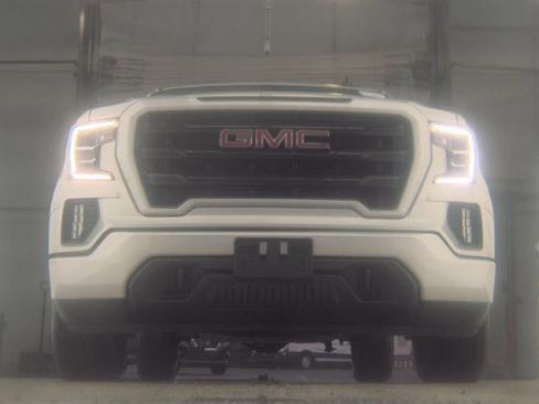 Used 2021 GMC Sierra 1500 Elevation image 3