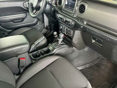 Used 2022 Jeep Wrangler Unlimited Sport AWD/4WD image 13