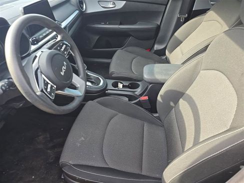 Used 2024 Kia Forte LXS FWD image 7