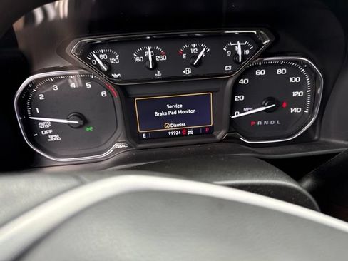 Used 2021 GMC Sierra 1500 Elevation w/ X31 Off-Road Package AWD/4WD image 2