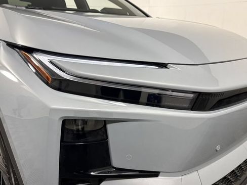 New 2026 Toyota C-HR AWD/4WD image 12