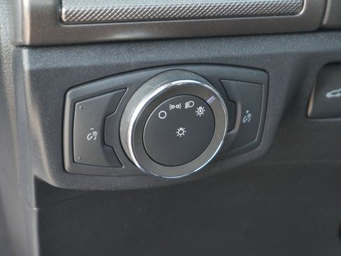Used 2020 Ford Fusion SE AWD/4WD image 5