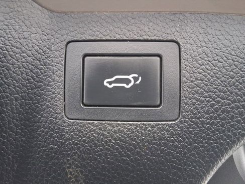 Used 2017 Hyundai Santa Fe Sport image 14