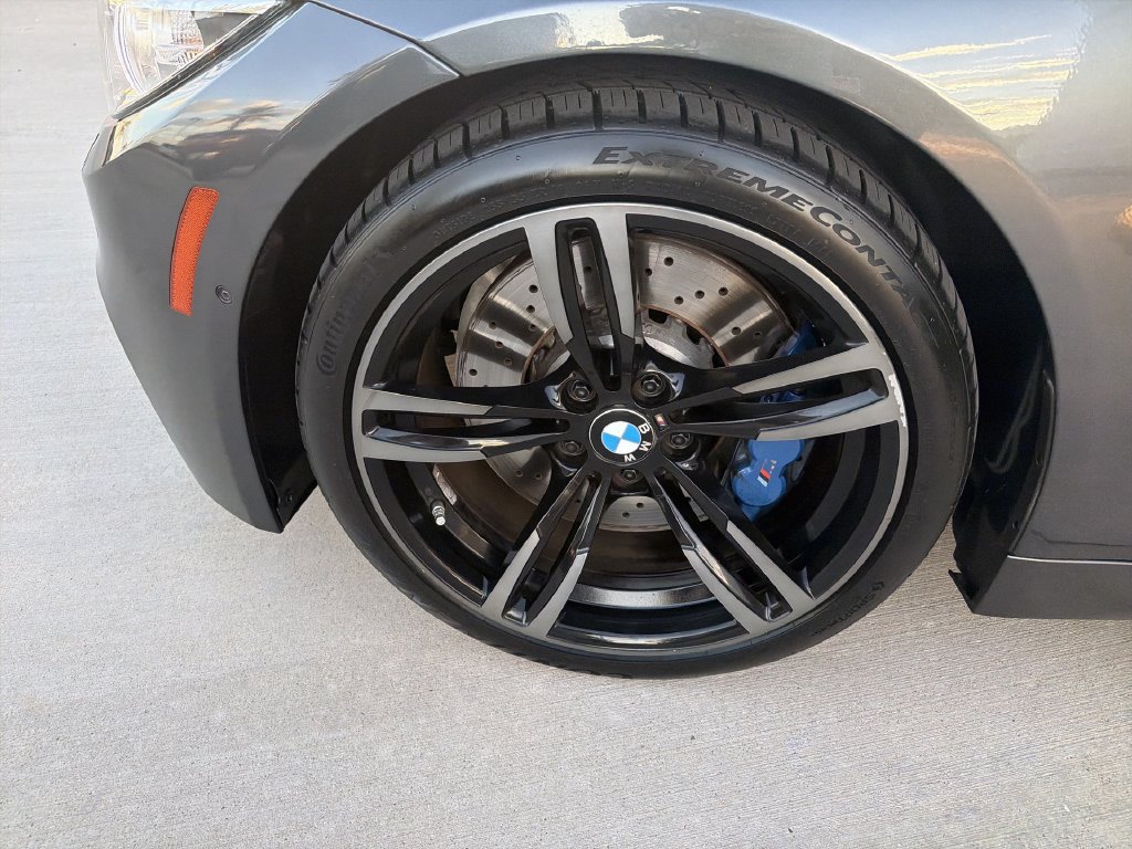 Used 2015 BMW M4 Convertible RWD image 26
