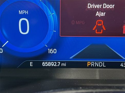 Used 2021 Ford Escape Titanium image 12