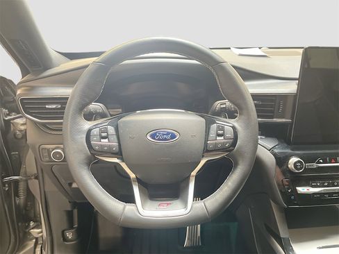 Used 2024 Ford Explorer ST w/ Equipment Group 401A image 11