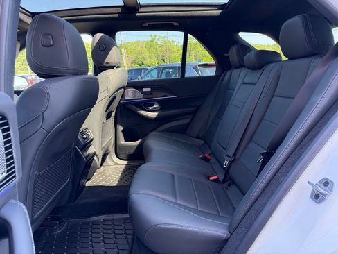 Used 2025 Mercedes-Benz GLE 450 4MATIC image 11