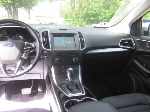 Used 2016 Ford Edge SEL w/ Equipment Group 201A AWD/4WD image 13