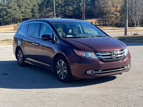 Used 2014 Honda Odyssey Touring Elite image 21