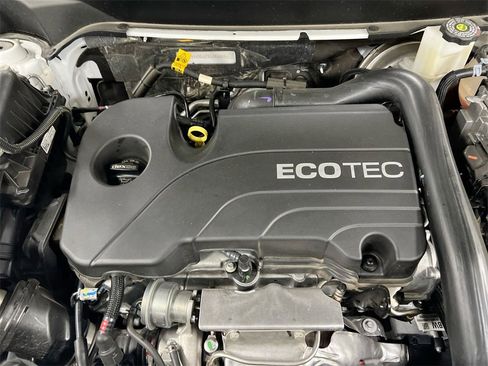 Used 2022 Chevrolet Equinox Premier image 25