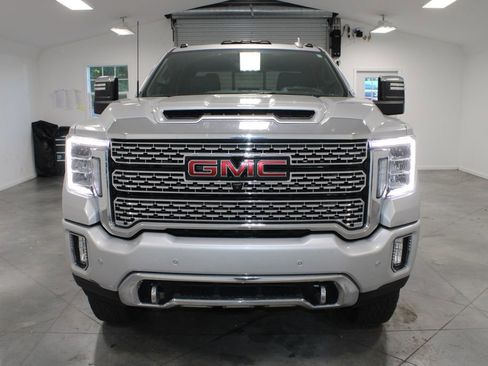 Used 2021 GMC Sierra 2500 Denali w/ Denali Ultimate Package AWD/4WD image 3