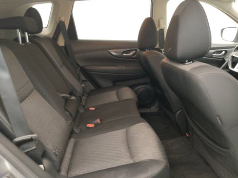 Used 2020 Nissan Rogue SV w/ Sun & Sound Touring Package AWD/4WD image 19