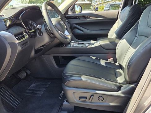 Certified 2025 INFINITI QX60 Pure FWD image 11