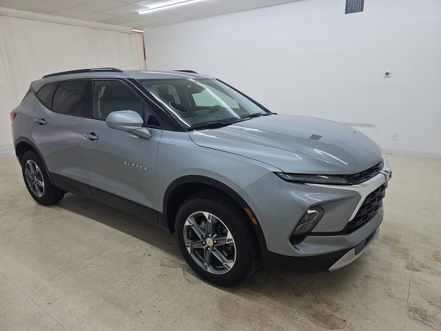 Used 2024 Chevrolet Blazer LT w/ Convenience Package FWD image 15