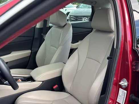 Used 2023 Honda Accord Touring image 10