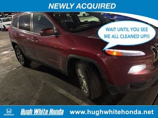 Used 2017 Jeep Cherokee Latitude w/ Cold Weather Group video 2