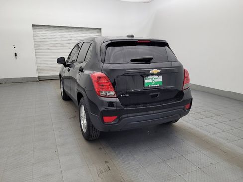 Used 2021 Chevrolet Trax LS w/ Tint and Cruise Package image 6
