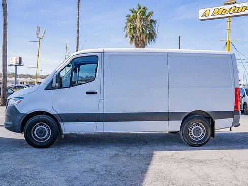 Used 2021 Mercedes-Benz Sprinter 1500 image 8