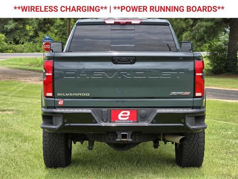 Used 2025 Chevrolet Silverado 2500 ZR2 w/ Technology Package AWD/4WD image 7