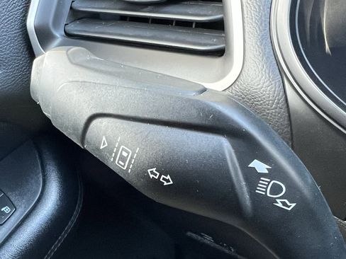 Used 2022 Ford Edge SEL w/ Convenience Package image 33