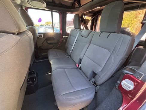 Used 2021 Jeep Wrangler Unlimited Sport image 21