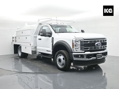 New 2025 Ford F450 XL w/ XL Chrome Package image 1