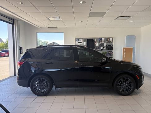Used 2024 Chevrolet Equinox RS FWD image 8