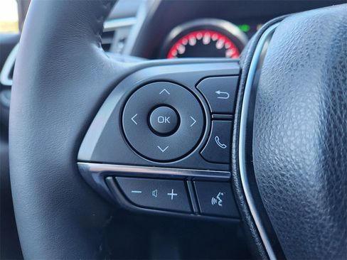 Used 2018 Toyota Camry XSE image 28