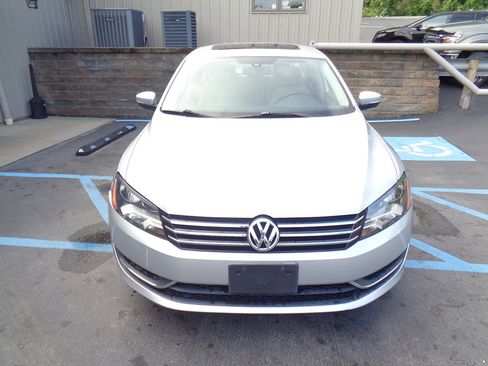 Used 2013 Volkswagen Passat 2.5 SE image 6