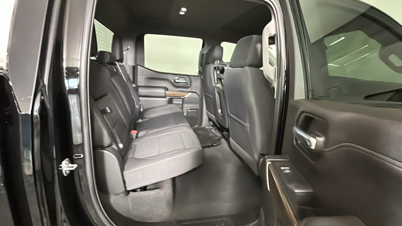 Used 2021 Chevrolet Silverado 1500 RST w/ Max Trailering Package AWD/4WD image 33