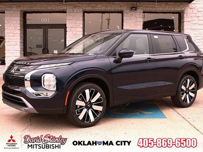 New 2025 Mitsubishi Outlander SE