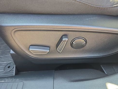 Certified 2023 Ford Escape Active AWD/4WD image 13