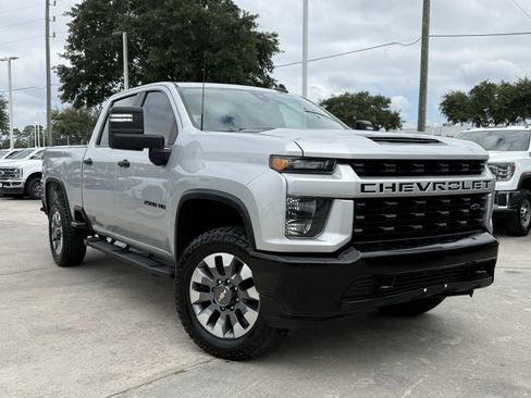 Used 2022 Chevrolet Silverado 2500 Custom w/ Custom Value Package AWD/4WD image 2