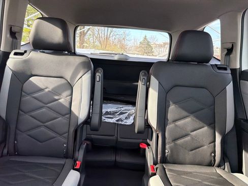 New 2026 Volkswagen Atlas Peak Edition AWD/4WD image 34