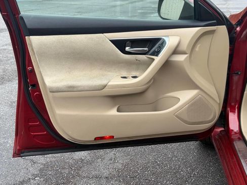 Used 2013 Nissan Altima 2.5 S FWD image 9