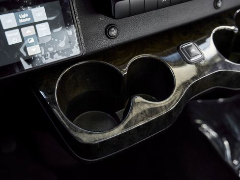 Used 2019 Mercedes-Benz Sprinter 144 image 59