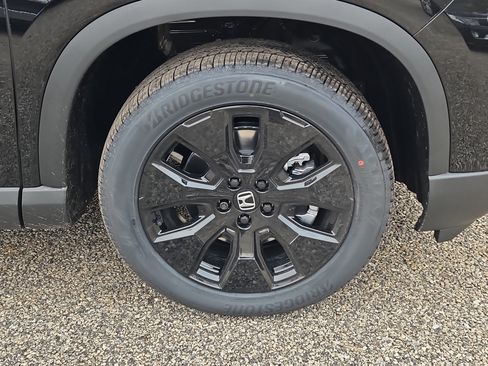 New 2026 Honda Pilot Black Edition image 4