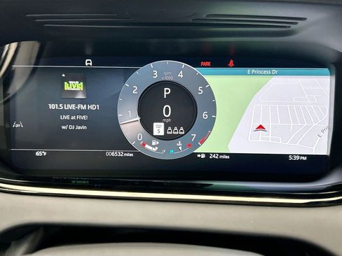 Certified 2025 Land Rover Range Rover Evoque S image 33