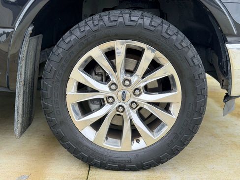 Used 2015 Ford F150 Lariat w/ Equipment Group 502A Luxury image 37