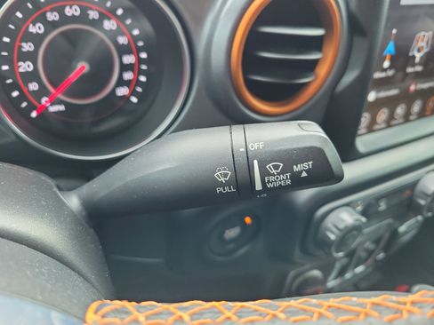 Used 2021 Jeep Gladiator Mojave image 28