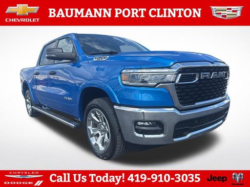 Used 2025 RAM 1500 Big Horn AWD/4WD image 1