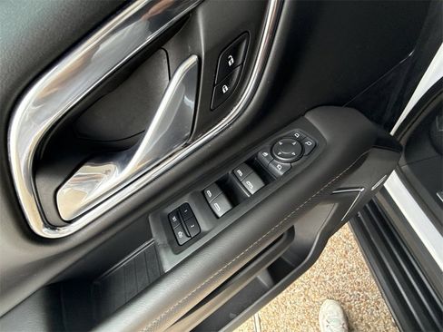 Certified 2023 GMC Yukon XL AT4 image 22