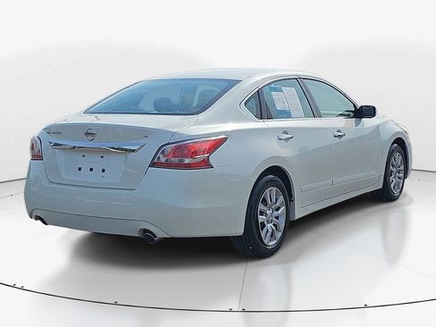 Used 2015 Nissan Altima 2.5 S w/ Power Driver Seat Package FWD image 6