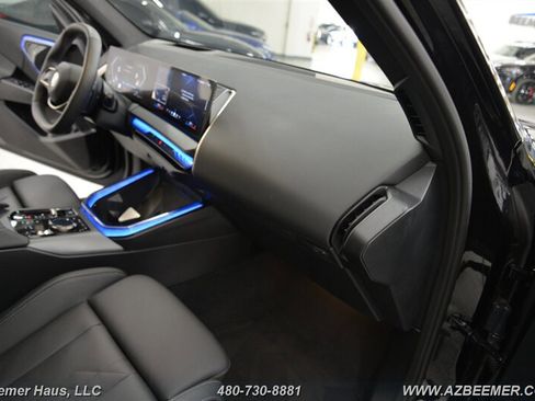 Used 2025 BMW X3 xDrive30i w/ Premium Package image 19