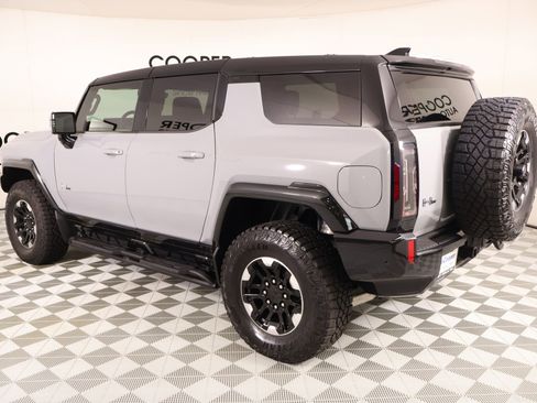 Used 2025 GMC Hummer EV 3X w/ Extreme Off-Road Package AWD/4WD image 23