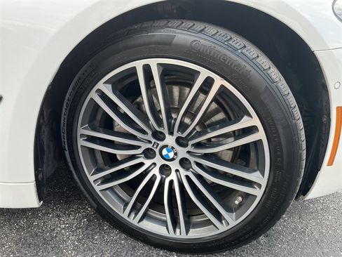 Used 2018 BMW 540i xDrive image 4