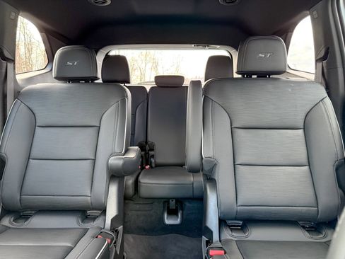 Certified 2025 Buick Enclave Sport Touring image 45