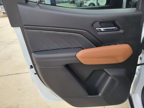 New 2026 GMC Canyon AT4 image 25