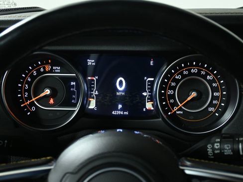 Used 2021 Jeep Wrangler Unlimited Sahara image 19