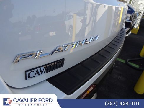 Used 2026 Ford Explorer Platinum w/ LUX Leather Package AWD/4WD image 8